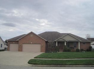 1650 Courtney Dr, Washington Court House, OH 43160