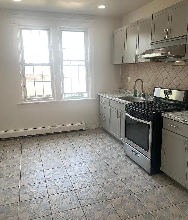 1st image of 914 76th St #1
