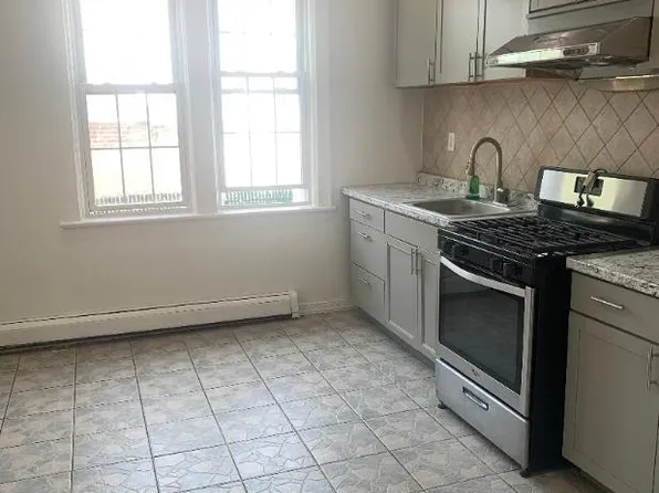 914 76th St #1, North Bergen, NJ 07047