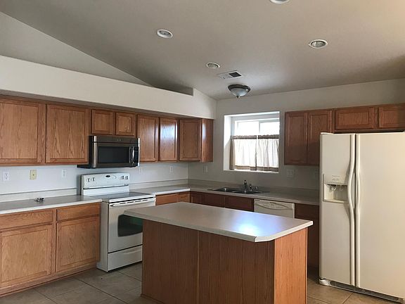 3rd image of 10452 Venticello Dr NW
