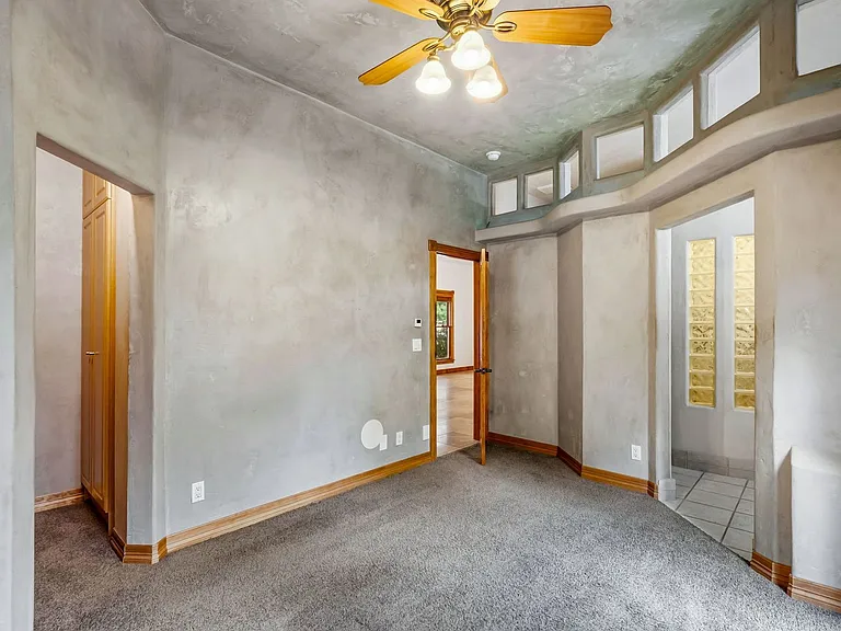 1800 W Mulberry St — Photo 12
