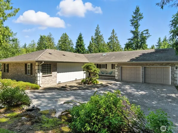 270 Pioneer Drive, Port Ludlow, WA 98356