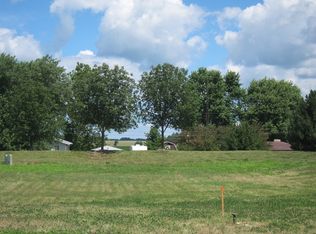 511 W Quinlan Ct, Dekalb, IL 60115