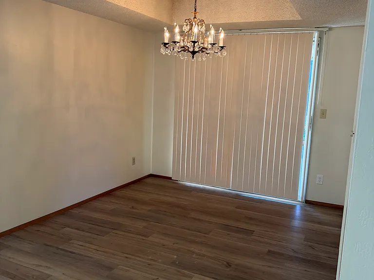 7367 Farm Dale Way — Photo 4