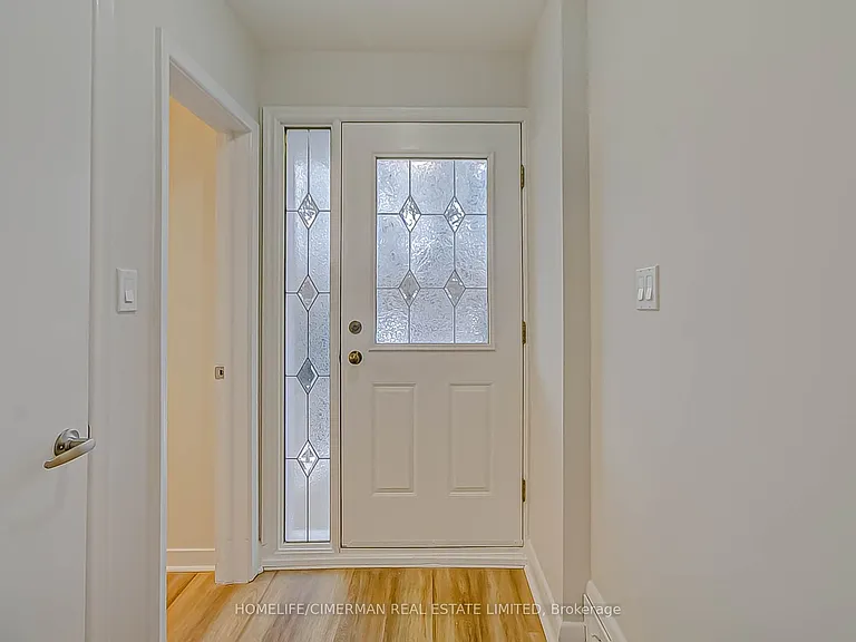 25 Sage Ave — Photo 2