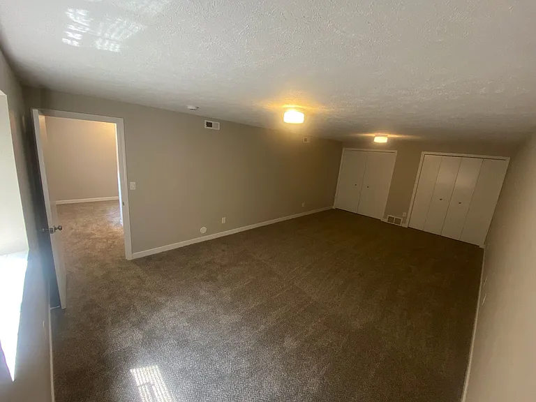 6926 N Old Fort Dr — Photo 33