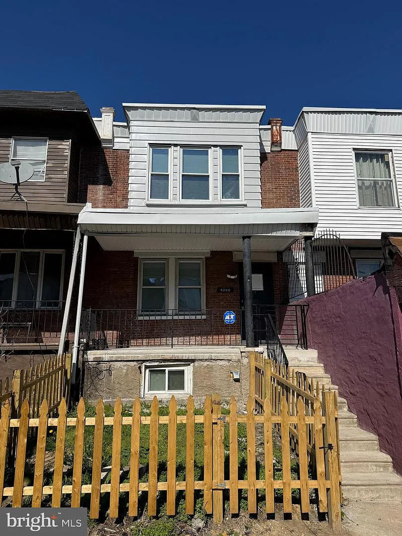 2559 S Shields St photo 1