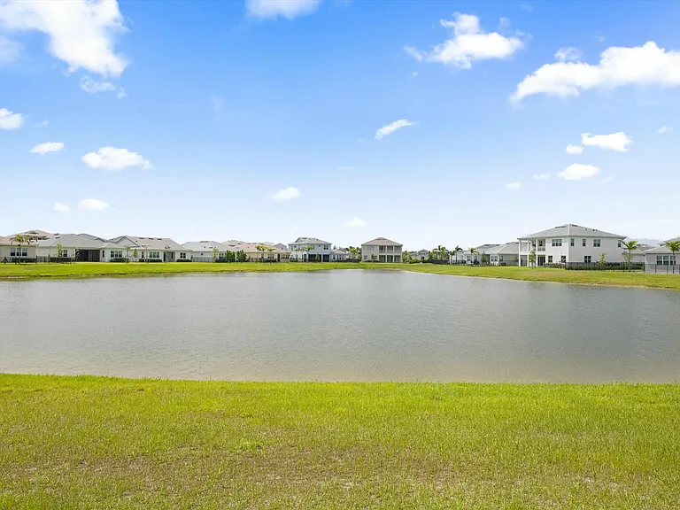 14964 Redcove Pl — Photo 32