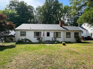 2404 Aiken Dr, Richmond, VA 23294