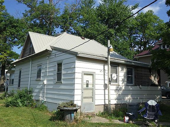 2nd image of 210 N 4th Ave