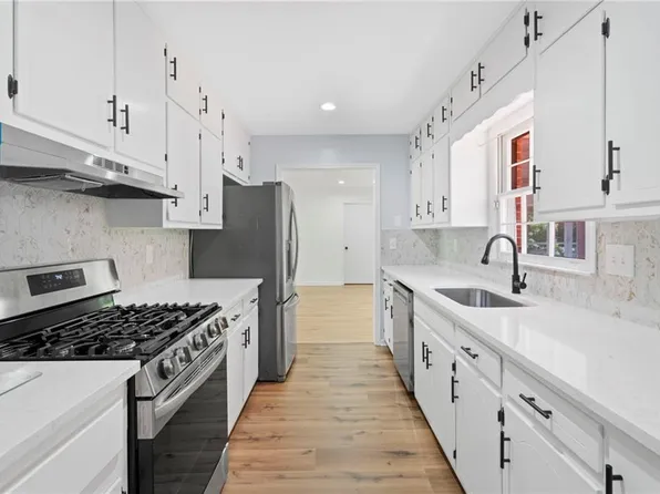 865 Old Tucker Rd, Stone Mountain, GA 30087