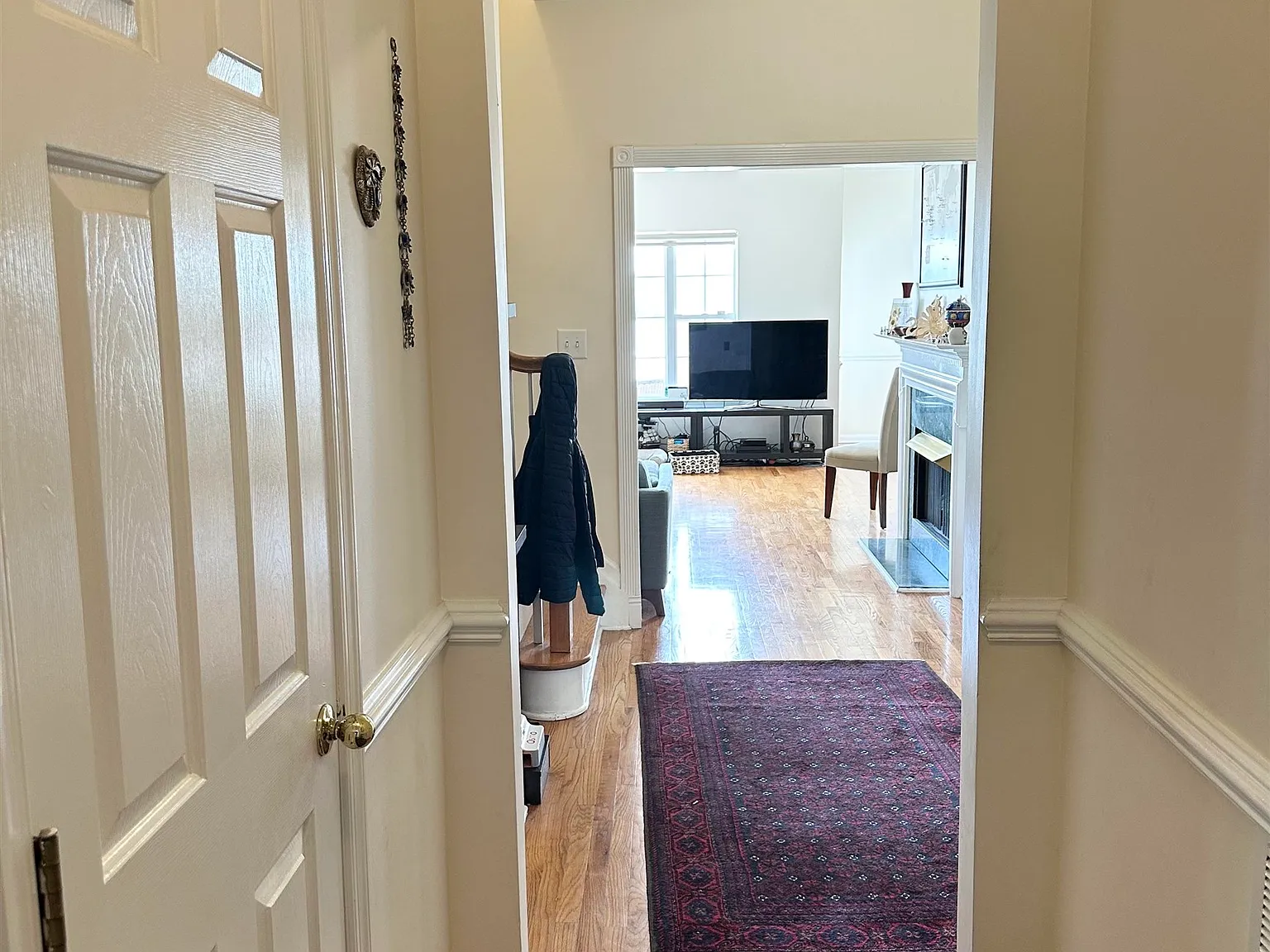 3 bed, 2.5 bath, $5,300 — Photo 3