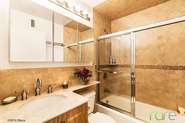 Sold by Rich Associates Real Estate LLC | media 6