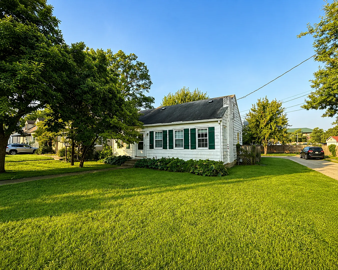 3 Bedroom Campus Rental - Now Preleasing For 20272028! — Photo 1