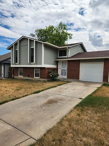 18920 E Montana Dr Photo 1