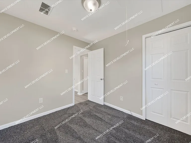 12862 Georgiana Ave — Photo 13