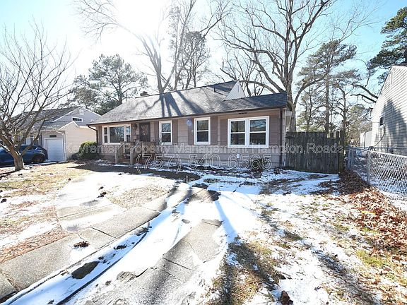 2nd image of 1289 River Oaks Dr