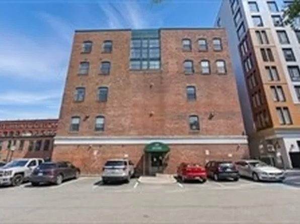 170 Oxford St Unit 403, Lynn, MA 01901