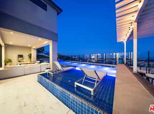 20422 W Birmingham Way, Northridge, CA 91326