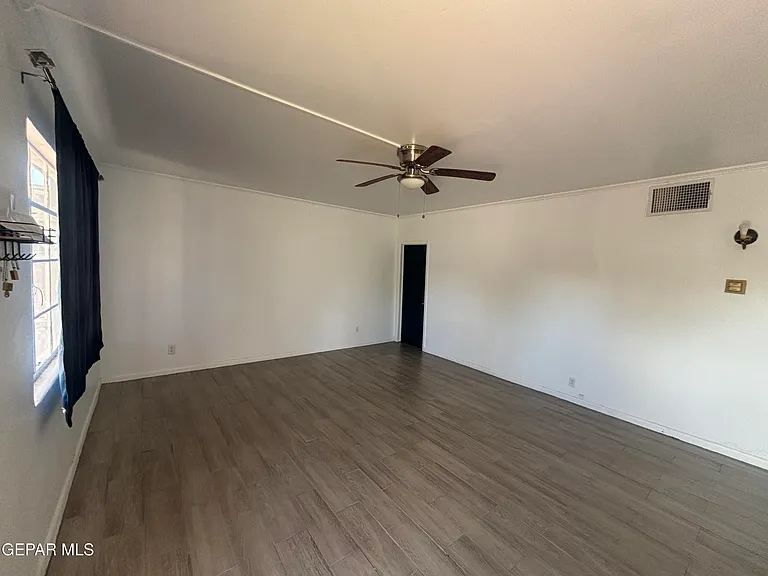 619 Alethea Park Dr — Photo 9