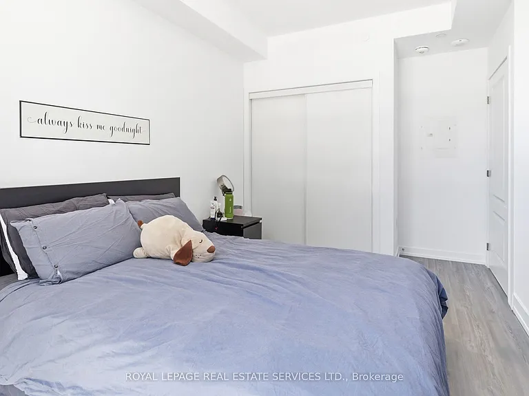 460 Dundas St E #221 — Photo 9