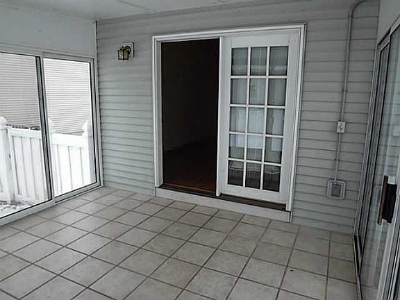 5th image of 6442 Fox Hill Dr
