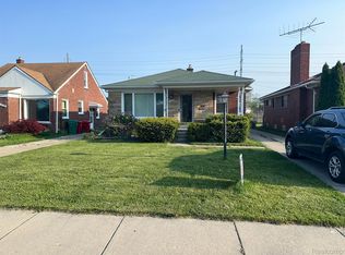 17066 Stricker Ave, Eastpointe, MI