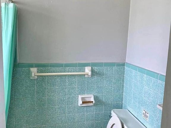4th image of 6480 Miami Dr #112