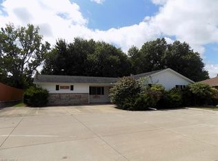 105 Cooper Foster Park Rd W, Lorain, OH 44053