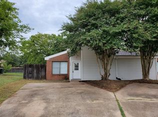 318 Columbia Ct, College Station, TX 77840