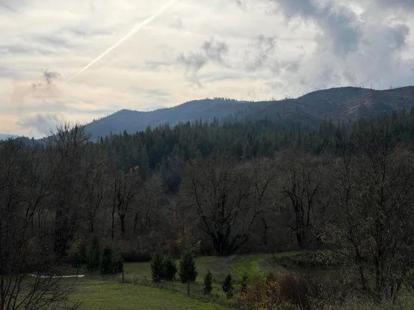 0 E Evans Creek Rd #10149540, White City, OR 97503