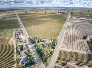 10477 S Henderson Rd, Fresno, CA 93706