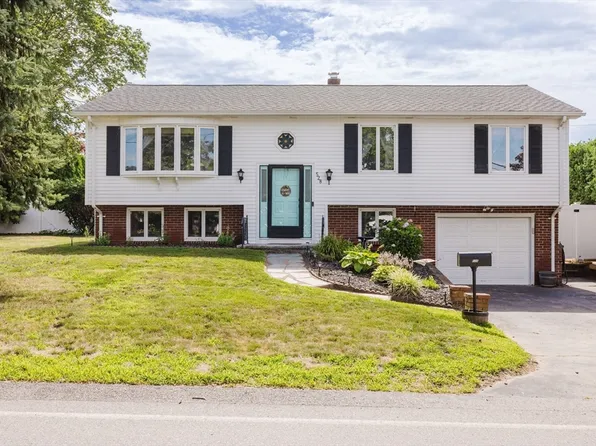 528 Regan Rd, Somerset, MA 02726