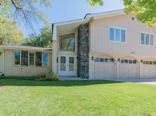 2304 Lisa Ct, Palatine, IL 60067