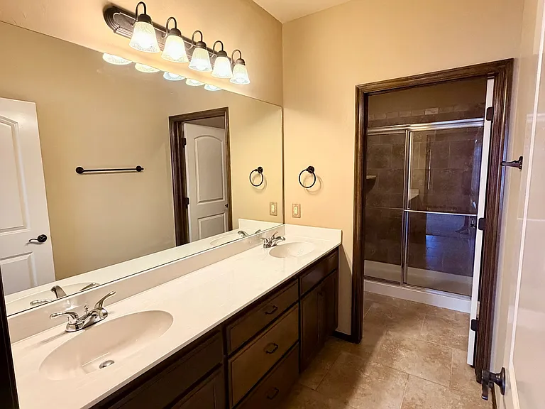 12600 N Rockwell Ave #63 — Photo 22