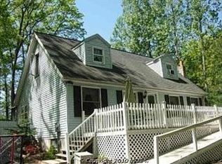 975 Shady Beach Rd, Elkton, MD 21921