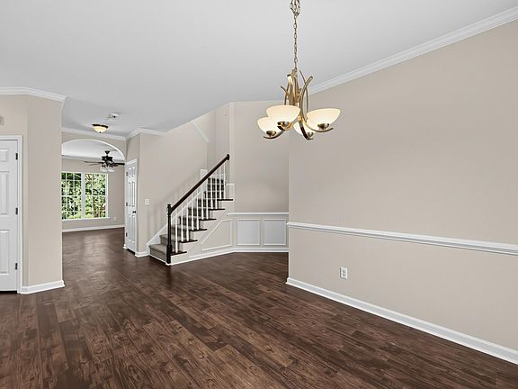 5th image of 2100 Betry Pl