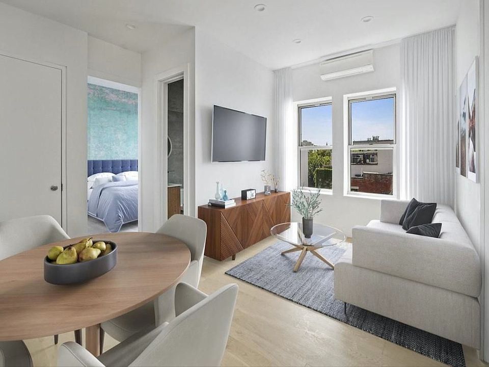 1st image of 131 Smith St #3E