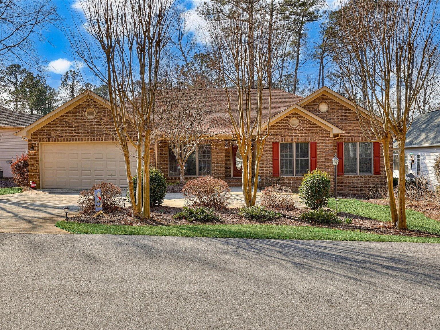 124 Magnolia Drive