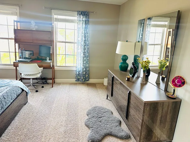 705 Dehart Ln — Photo 4
