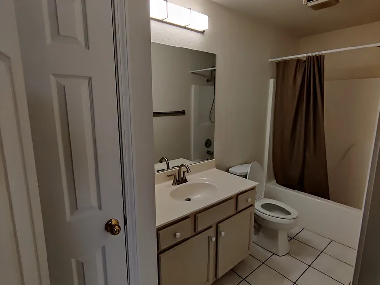 102-104 Elk Dr #1 — Photo 6