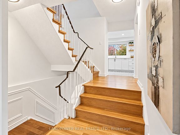5th image of 106 Poplar Cres