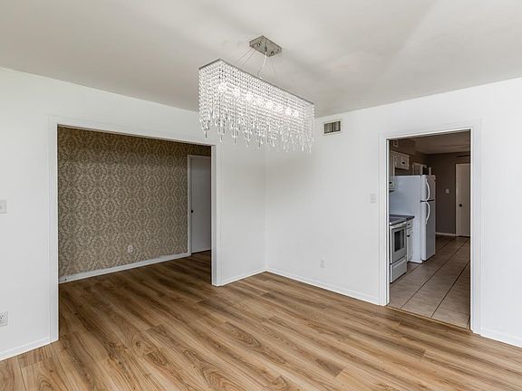 4th image of 6066 Afton Ln