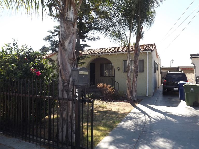 1st image of 534 W 94th St