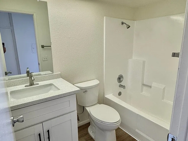 3515-3563 Roosevelt St - Su Casa Apartments — Photo 50
