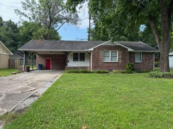 606 W Barton Ave, West Memphis, AR 72301