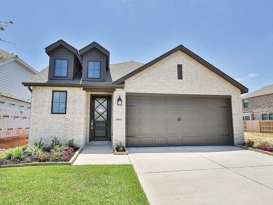 1st image of 13021 Blue Flora Dr