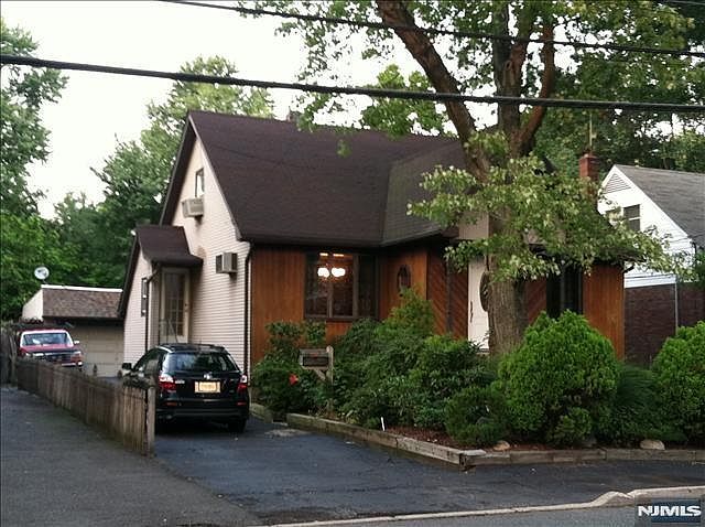 1st image of 25 Farview Terrace