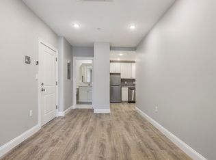 276 Hanover St APT 1, Boston, MA 02113
