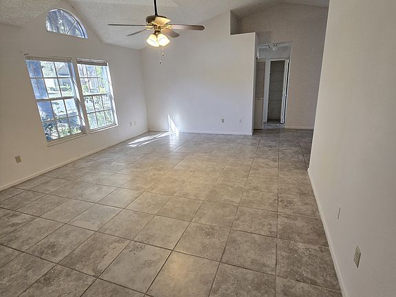 2nd image of 2106 Darlington Oak Dr